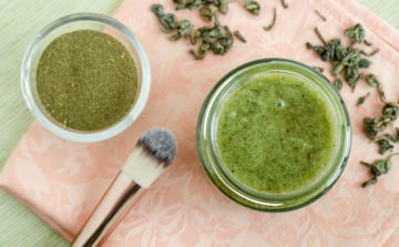 Mascarilla de té verde para una piel suave y sin arrugas