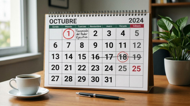 Calendario de oficina con fechas marcadas de descanso obligatorio y puentes oficiales en México